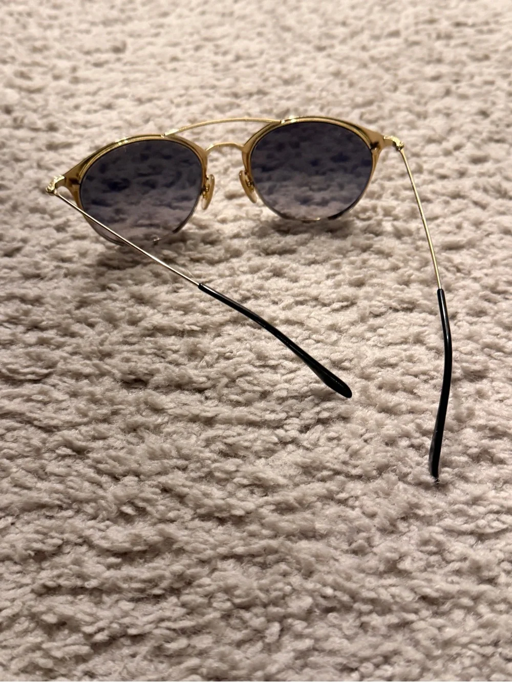 Ray-Ban Round Metal Sunglasses in Black and Gold